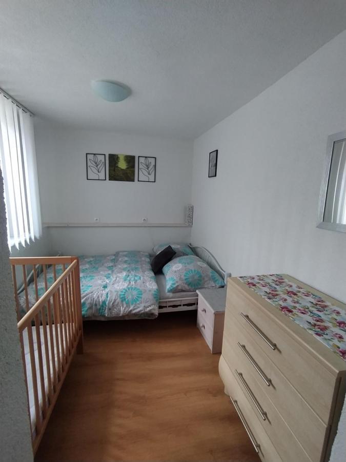 Apartman Karin Huty エクステリア 写真