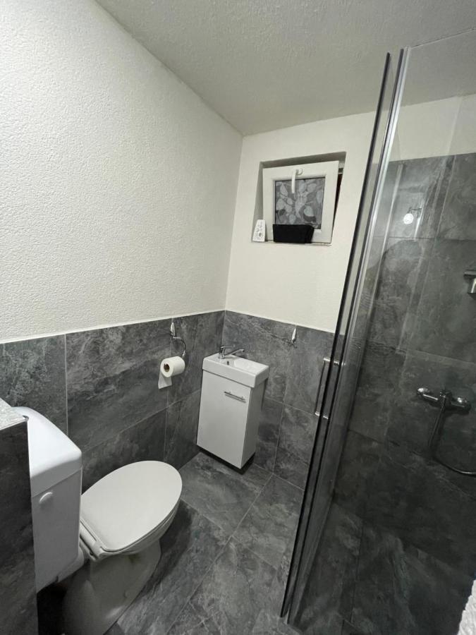Apartman Karin Huty エクステリア 写真